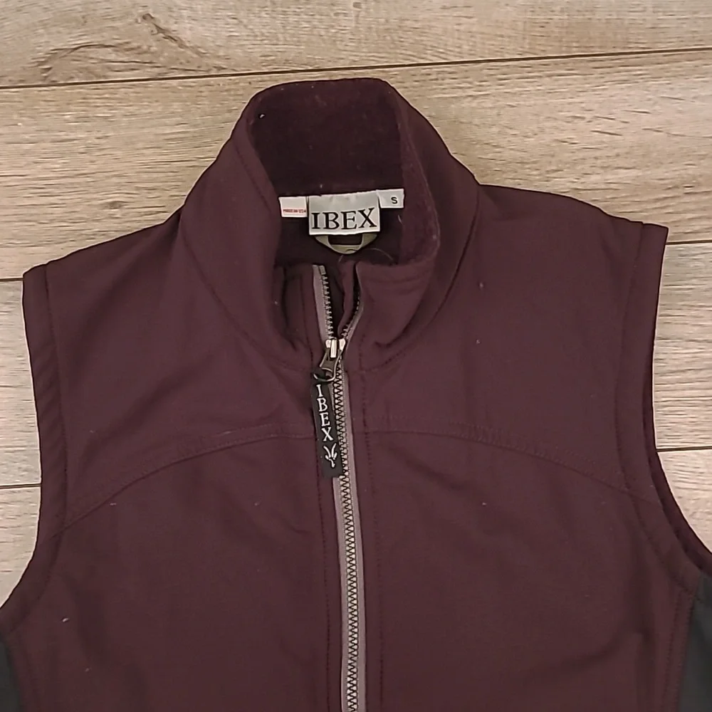 IBEX Dark Purple Grey Block Wool Blend Fleece USA Sz‎ S Mens Full Zip Vest VTG
